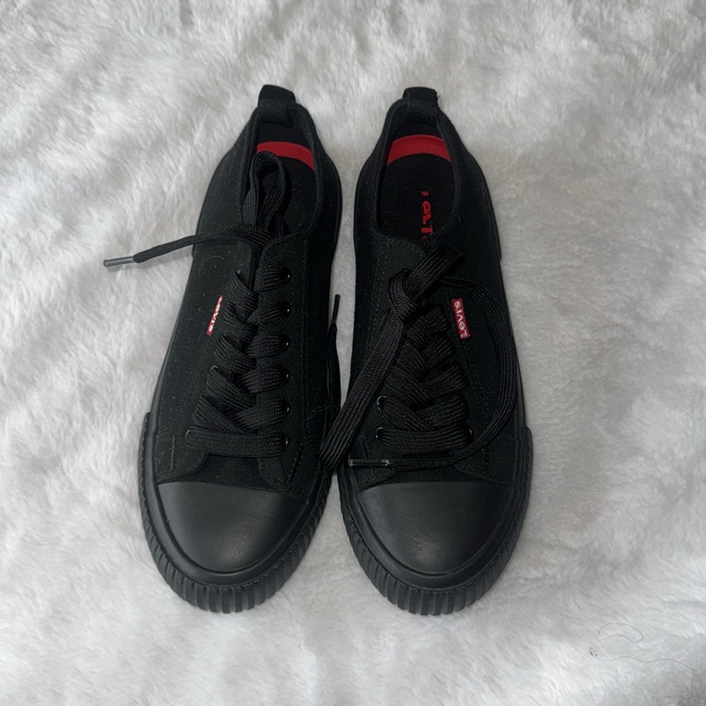 Levi's 4.5 big kids Black Lace-Up Sneakers